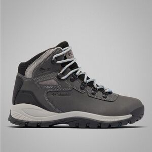 Columbia Women’s Newton Ridge™ Plus Waterproof Hiking Boot size 10